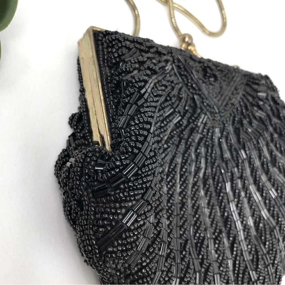 Black Beaded Retro Shell Shaped Mini Shoulder Bag - Picture 6 of 12